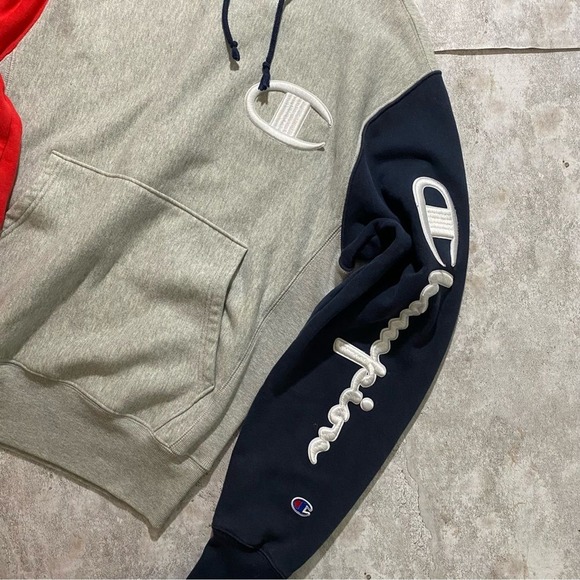 Champion Reverse Weave Colorblock Hoodie Mens‎ Small Grey Red Navy Script Logo - Picture 3 of 10